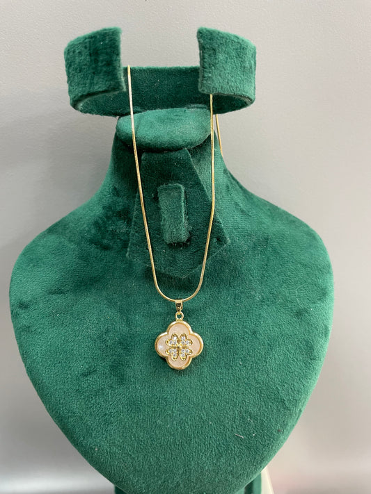 COLLAR ACERO DORADO